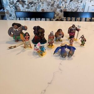 Disney Moana Figure Playset - Brown, Blue, Purple & Pink Characters